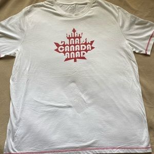 🇨🇦OH CANADA! New UNISEX Maple Leaf XL T-Shirt